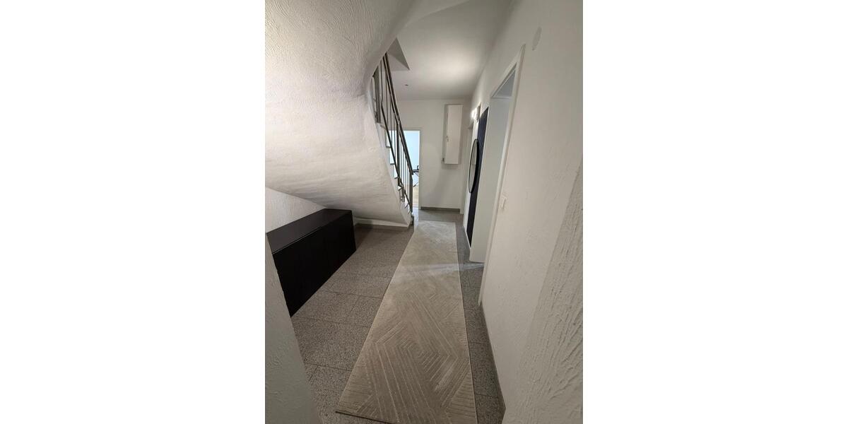 Maisonettenwohnung Osnabrück Gretesch - 5 Zimmer, 125 m&sup2;, 1.100&euro; | Angebot:26649949