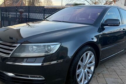 VW Phaeton 153.211 km 13.900 &euro; Versmold 33775
