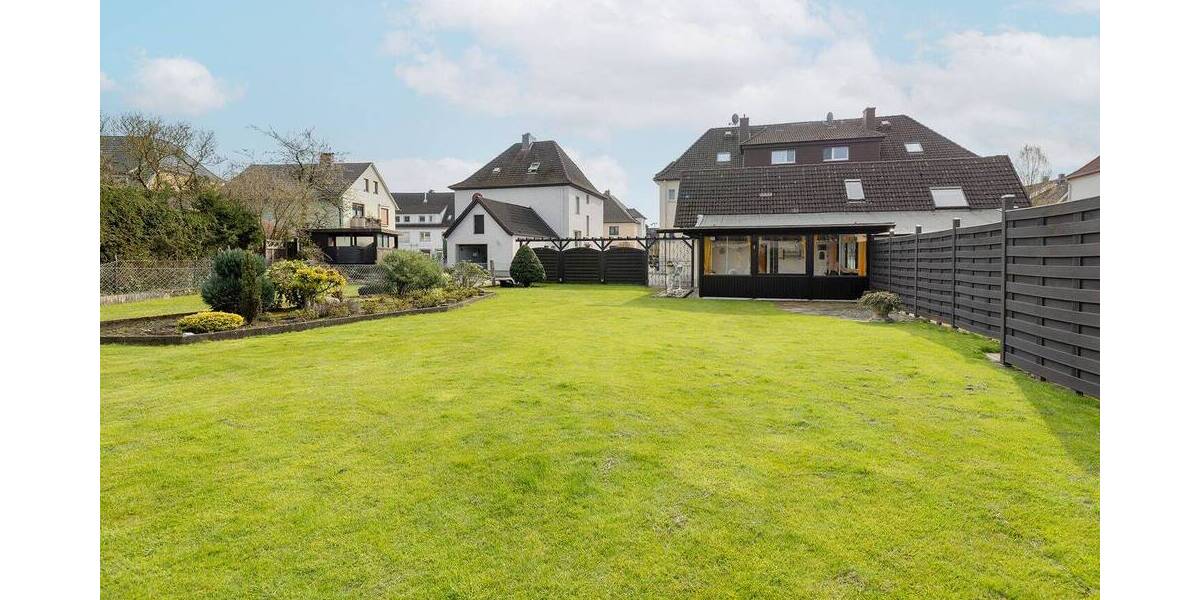 Mehrfamilienhaus, Wohnhaus Osnabrück Gretesch - 7 Zimmer, 190 m&sup2;, 399.000&euro; | Angebot:26630308
