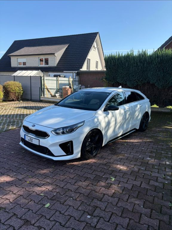 Kia pro ceed / ProCeed 141.006 km 16.499 € Preußisch Oldendorf 32361