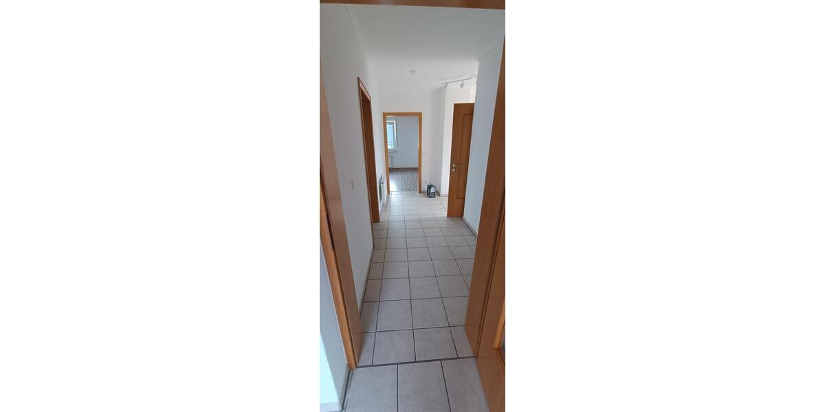 Dachgeschoßwohnung Bad Essen - 3 Zimmer, 95 m&sup2;, 930&euro; | Angebot:26044832