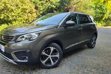 Peugeot 5008 98.000 km 14.990 &euro; Borgholzhausen 33829