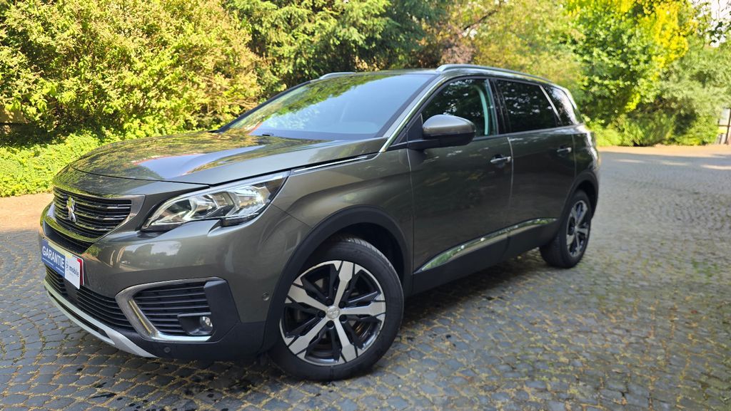 Peugeot 5008 98.000 km 15.490 &euro; Borgholzhausen 33829