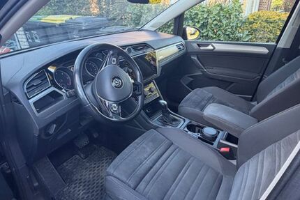 VW Touran 160.500 km 16.800 &euro; Melle 49326