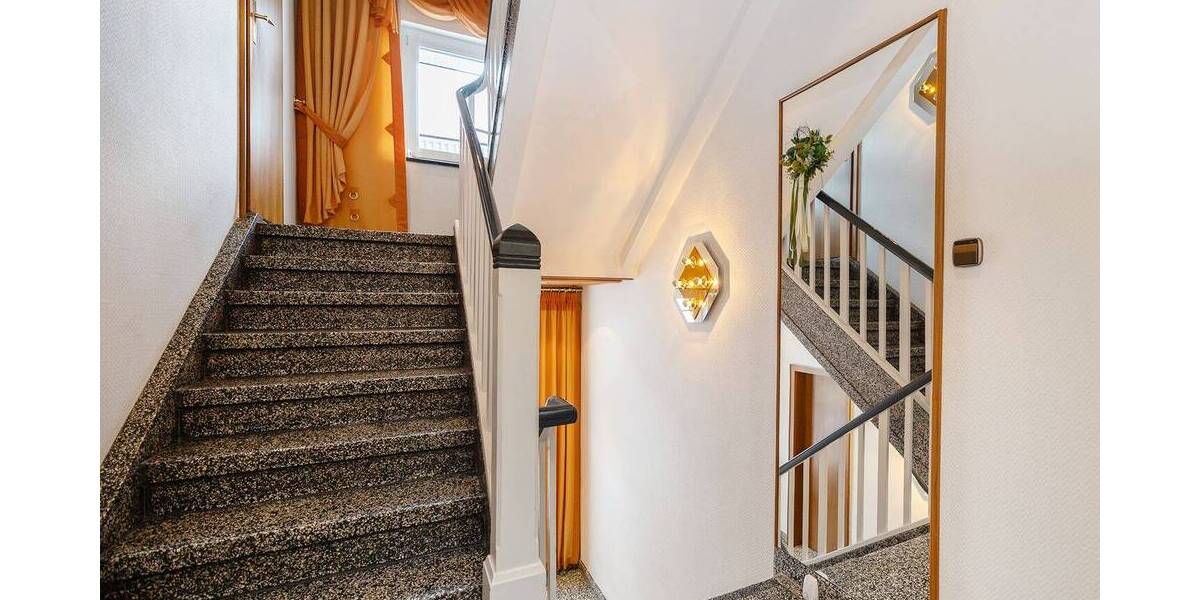 Mehrfamilienhaus, Wohnhaus Osnabrück Gretesch - 7 Zimmer, 190 m&sup2;, 399.000&euro; | Angebot:26630308