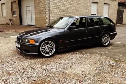 BMW 323 324.443 km 6.500 € Rödinghausen 32289
