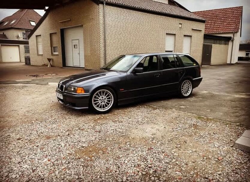 BMW 323 324.443 km 6.500 € Rödinghausen 32289