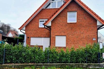 Haus Lotte - 8 Zimmer, 270 m&sup2;, 1.700&euro; | Angebot:25405566