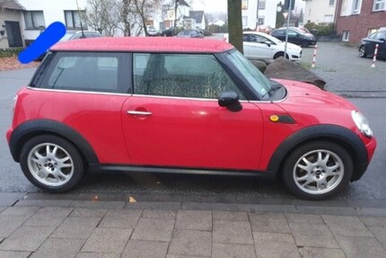 Mini (alt) 232.800 km 3.500 &euro; Osnabrück 49074