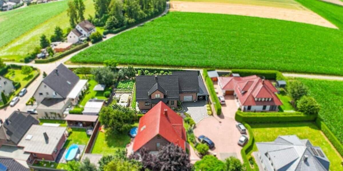 Einfamilienhaus Bad Essen Lintorf - 4 Zimmer, 212 m&sup2;, 619.000&euro; | Angebot:25688757