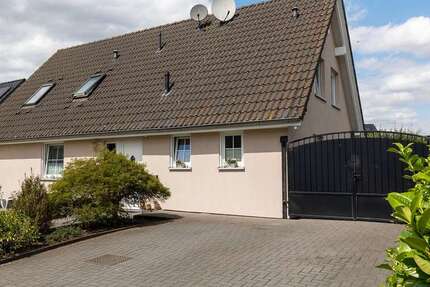 Haus zum Kaufen in Versmold 380.000 € 169.24 m² 7 zimmer