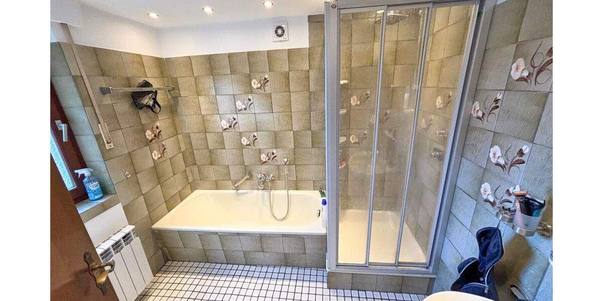 Doppelhaushälfte mit 2 Wohneinheiten in Osnabrück-Eversburg 9 zimmer