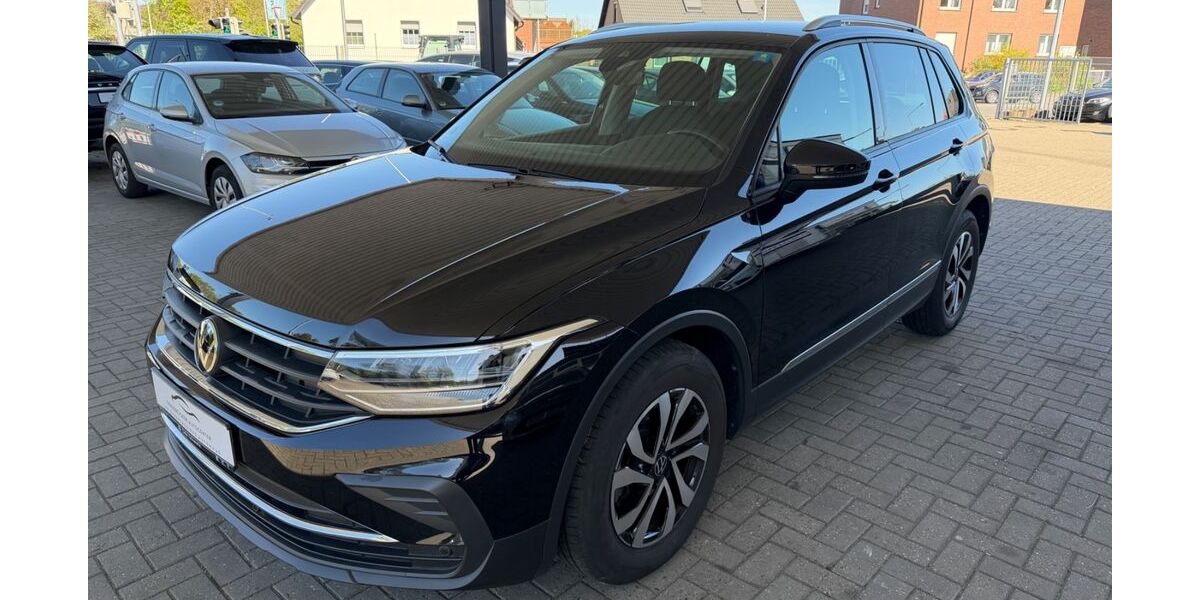 VW Tiguan 49.996 km 25.990 &euro; Osnabrück 49088