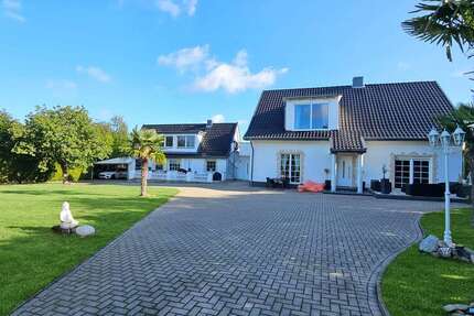 Haus zum Kaufen in Wallenhorst 735.000 € 303 m² 7 zimmer