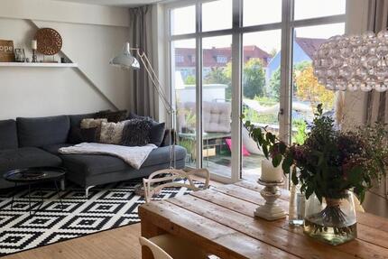 Exklusive Maisonette mit großer Dachterrasse in charmantem Altbau 2 zimmer