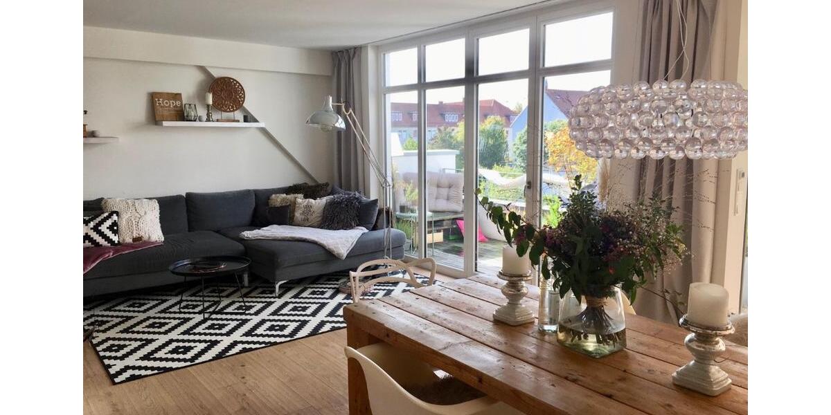 Exklusive Maisonette mit großer Dachterrasse in charmantem Altbau 2 zimmer