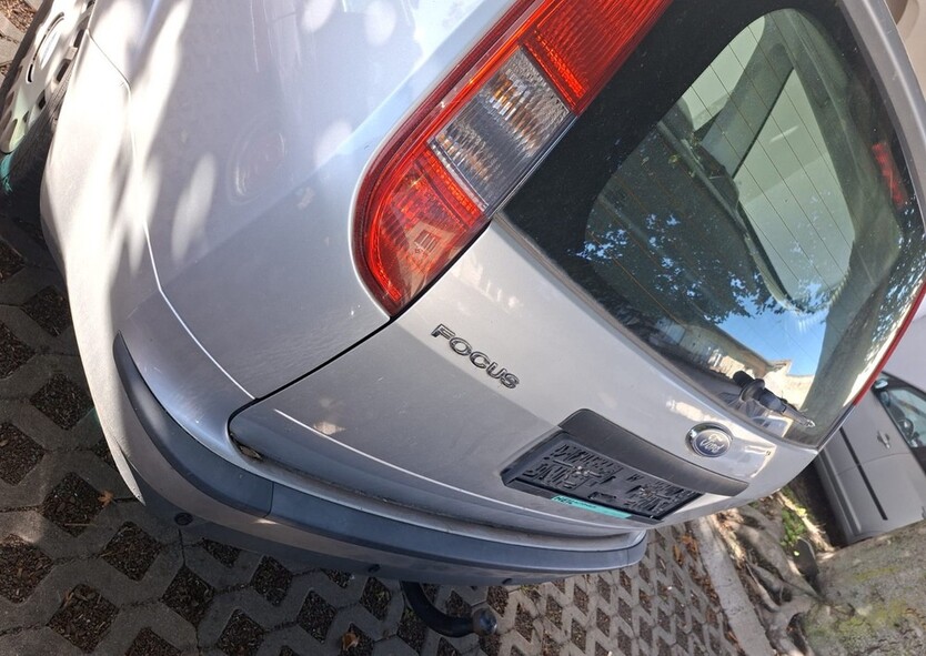 Ford Focus Kombi 163.000 km 2.900 € Halle 33790