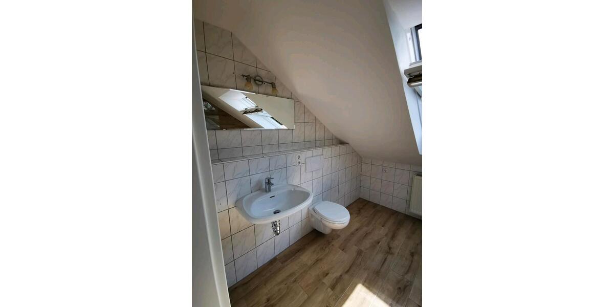 Dachgeschoßwohnung Lienen - 3 Zimmer, 78 m&sup2;, 1.100&euro; | Angebot:26432434
