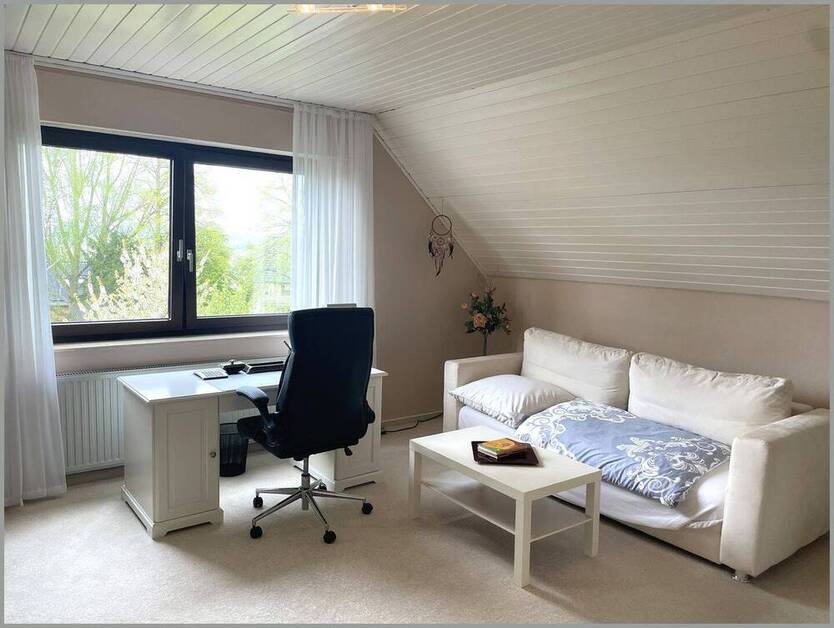 Hochwertiges Einfamilienhaus mit EinliegerWohnung in sehr guter Lage