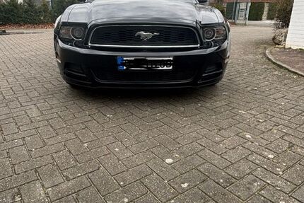 Ford Mustang 162.000 km 11.900 &euro; Hasbergen 49205