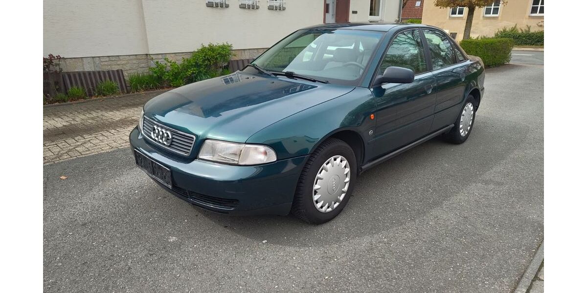 Audi A4 305.000 km 950 &euro; Melle 49324
