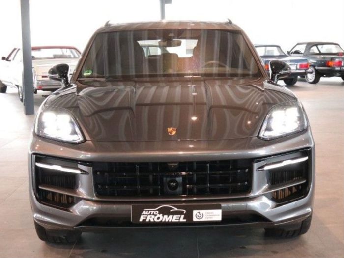 Porsche Cayenne 29.500 km 127.900 &euro; Osnabrück 49076
