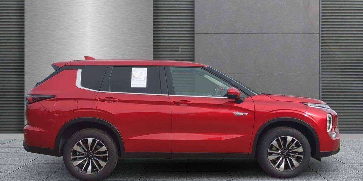 Mitsubishi Outlander 1.001 km 43.408 &euro; Osnabrück 49084