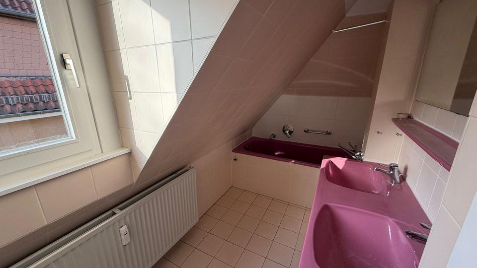 Dachgeschoßwohnung Osnabrück Hafen - 3 Zimmer, 86 m&sup2;, 945&euro; | Angebot:25365283