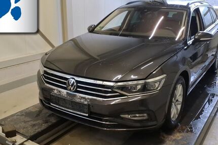 VW Passat 99.043 km 25.930 &euro; Lengerich 49525