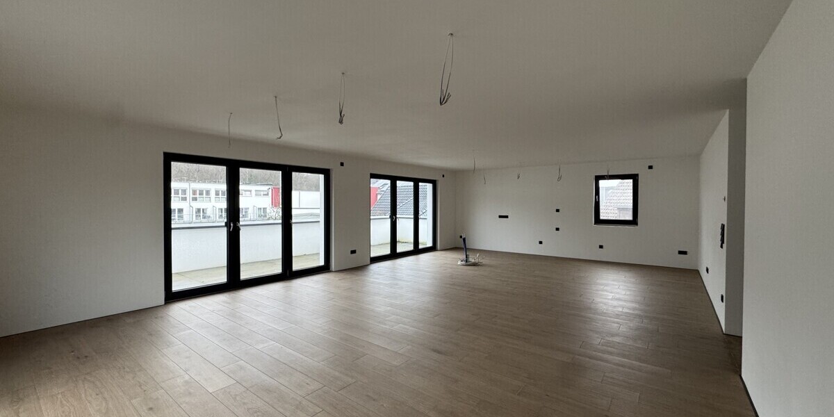 Exklusives Penthouse-Erstbezug in der Kurstadt am Teutoburger Wald – Luxuriös & mit XXL-Balkon 3.5 zimmer