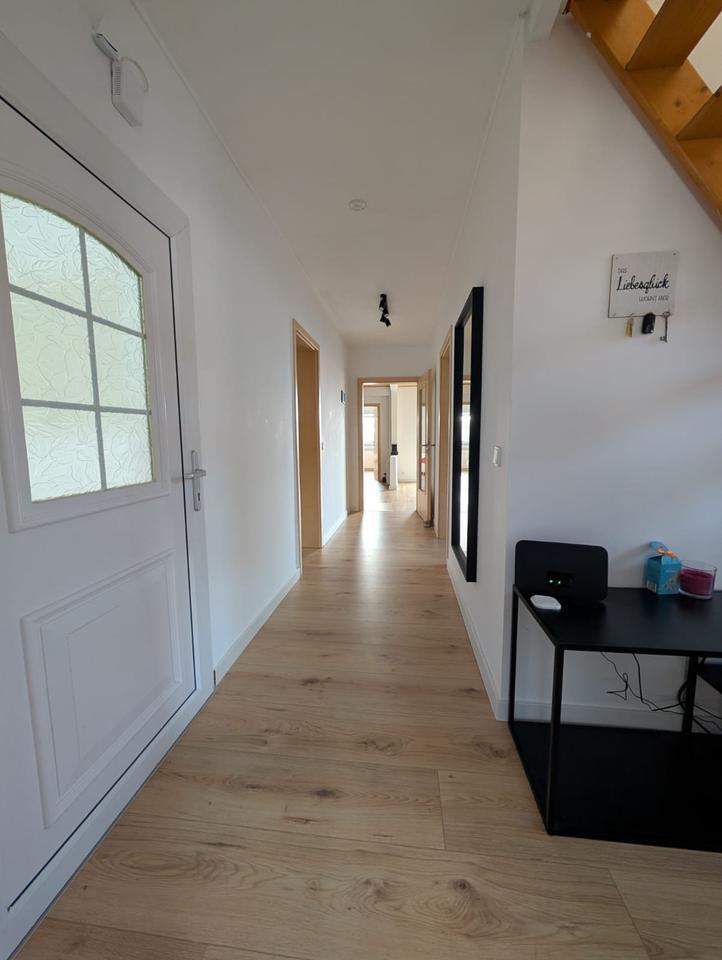 Großzügige 3 ZKB Etagenwohnung mit Dachterrasse in Borgloh
