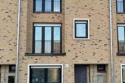 Haus Osnabrück Hafen - 5 Zimmer, 148 m&sup2;, 1.635&euro; | Angebot:25162978