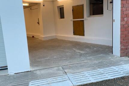 Lagerhalle für Oldtimer zimmer