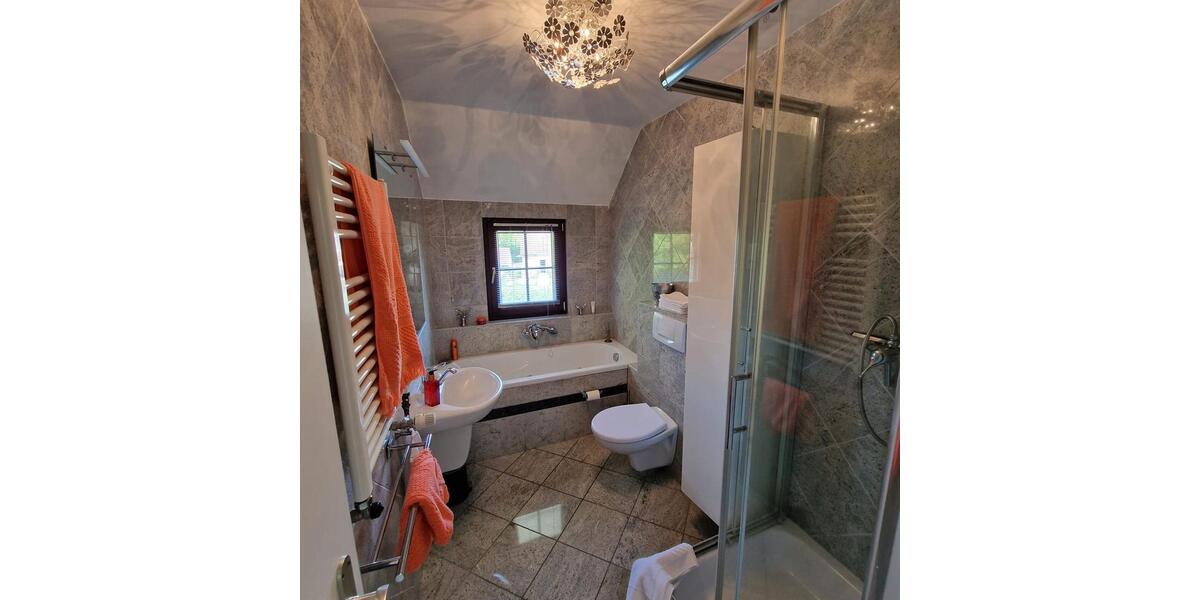 Einfamilienhaus Osnabrück Hellern - 8 Zimmer, 250 m&sup2;, 850.000&euro; | Angebot:26600427