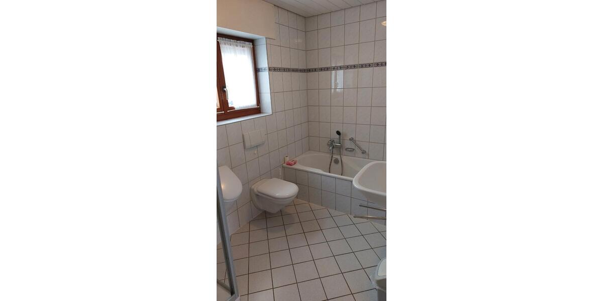 Einfamilienhaus Osnabrück Eversburg - 8 Zimmer, 240 m&sup2;, 1.730&euro; | Angebot:26477865