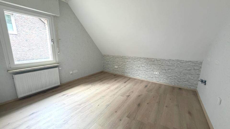 Mehrfamilienhaus, Wohnhaus Georgsmarienhütte - 10 Zimmer, 320 m&sup2;, 550.000&euro; | Angebot:26701960