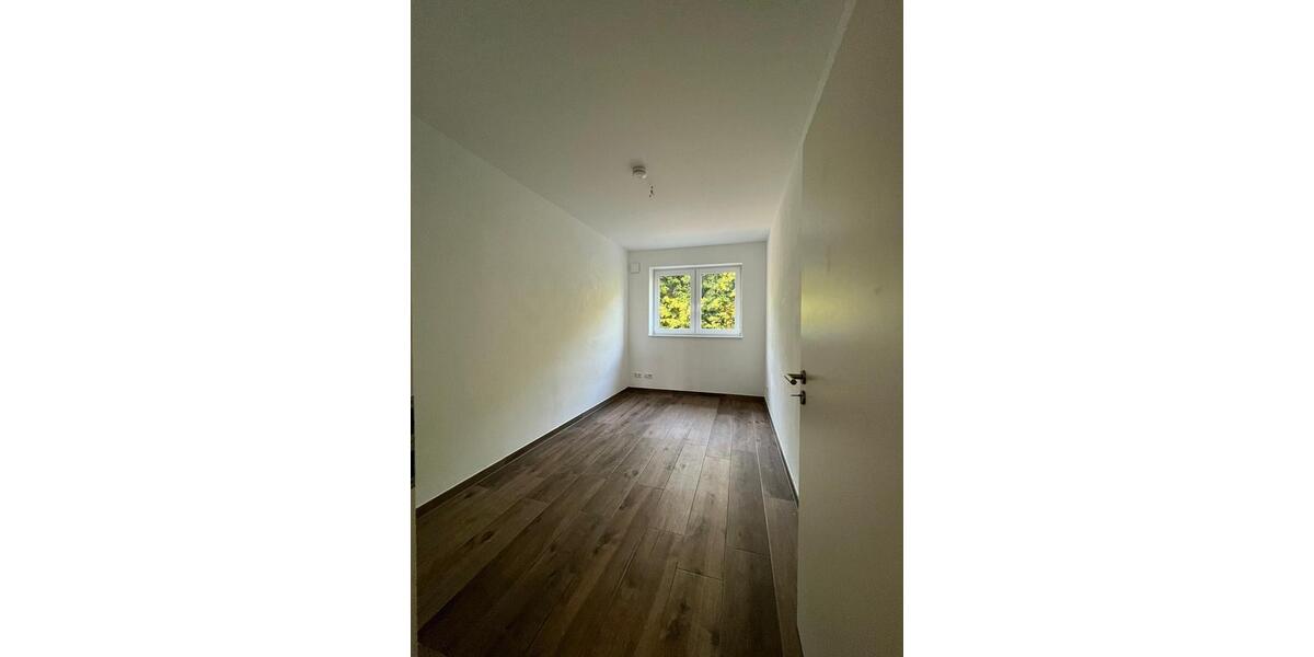 Erdgeschoßwohnung Ibbenbüren - 3 Zimmer, 90 m&sup2;, 1.099&euro; | Angebot:26462492