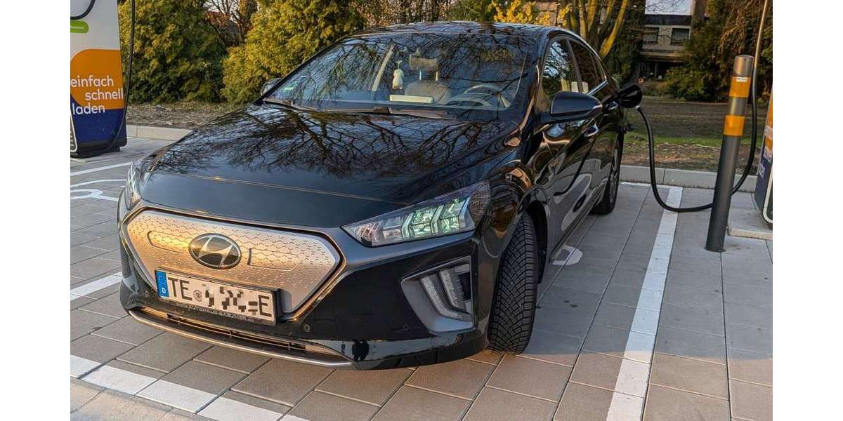 Hyundai IONIQ 55.000 km 15.900 &euro; Ibbenbüren 49477