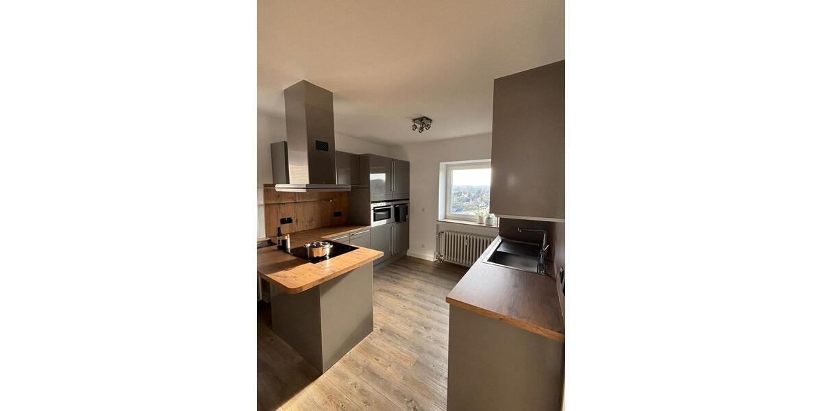 Frisch renovierte Penthouse-Wohnung am Westerberg 3 zimmer