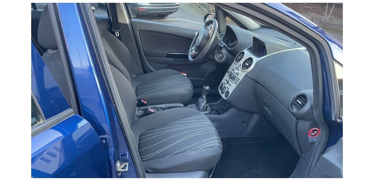 Opel Corsa 122.182 km 2.200 &euro; Ibbenbüren 49477