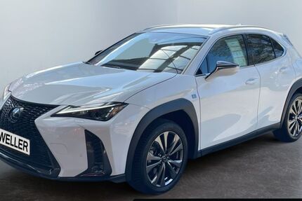 Lexus UX 17.814 km 32.990 &euro; Osnabrück 49090