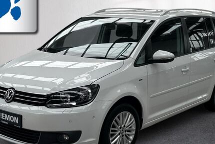 VW Touran 140.895 km 10.880 &euro; Lengerich 49525
