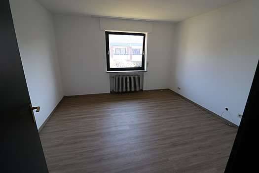 Etagenwohnung Osnabrück-Voxtrup Voxtrup - 3 Zimmer, 98 m&sup2;, 880&euro; | Angebot:26909545