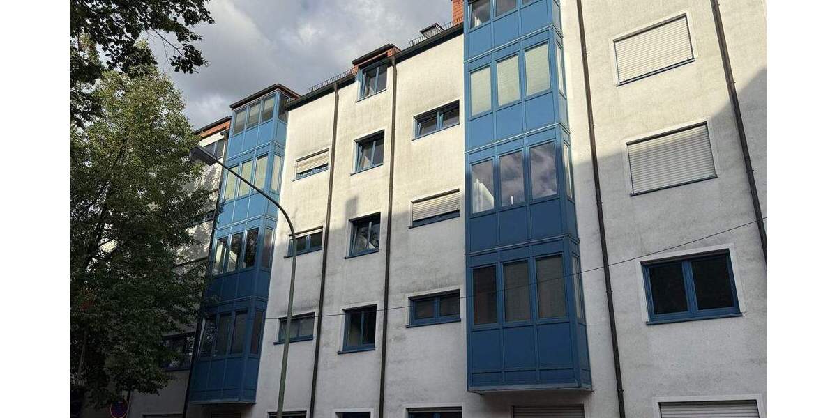 Dachgeschosswohnung mit Balkon und PKW Stellplatz in zentraler Wohnlage von Osnabrück 2 zimmer