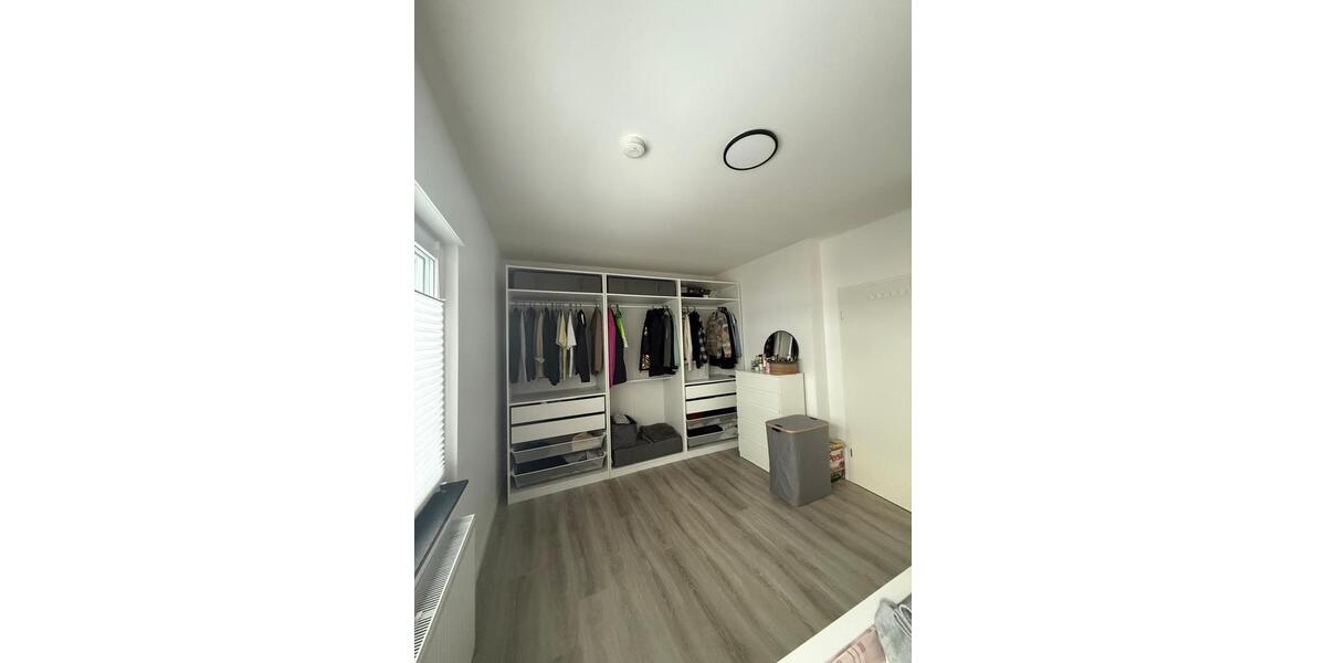 Etagenwohnung Osnabrück Hellern - 4 Zimmer, 105 m&sup2;, 1.250&euro; | Angebot:26287452