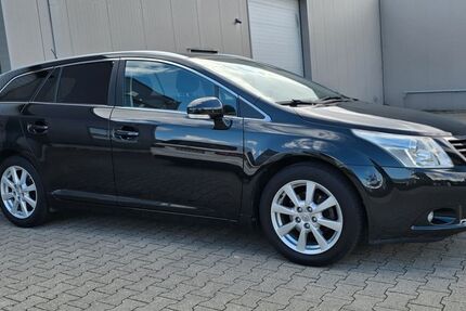 Toyota Avensis 182.000 km 6.700 &euro; Ibbenbüren 49479