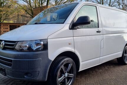 VW T5 Transporter 212.273 km 10.999 &euro; Rödinghausen 32289