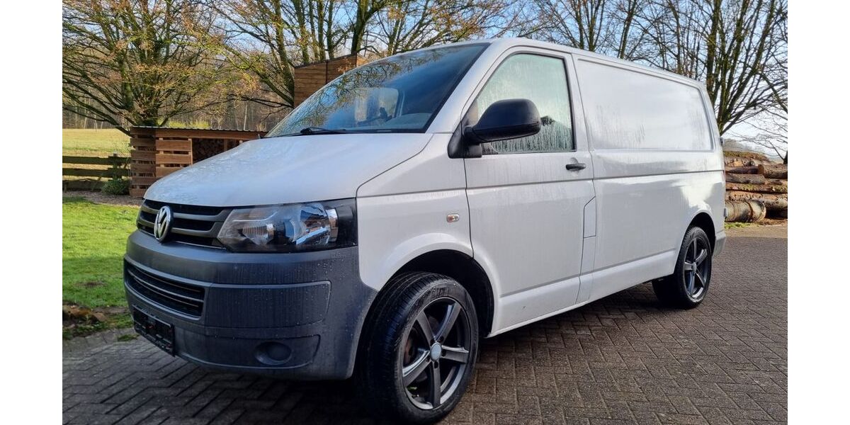 VW T5 Transporter 212.273 km 10.999 &euro; Rödinghausen 32289