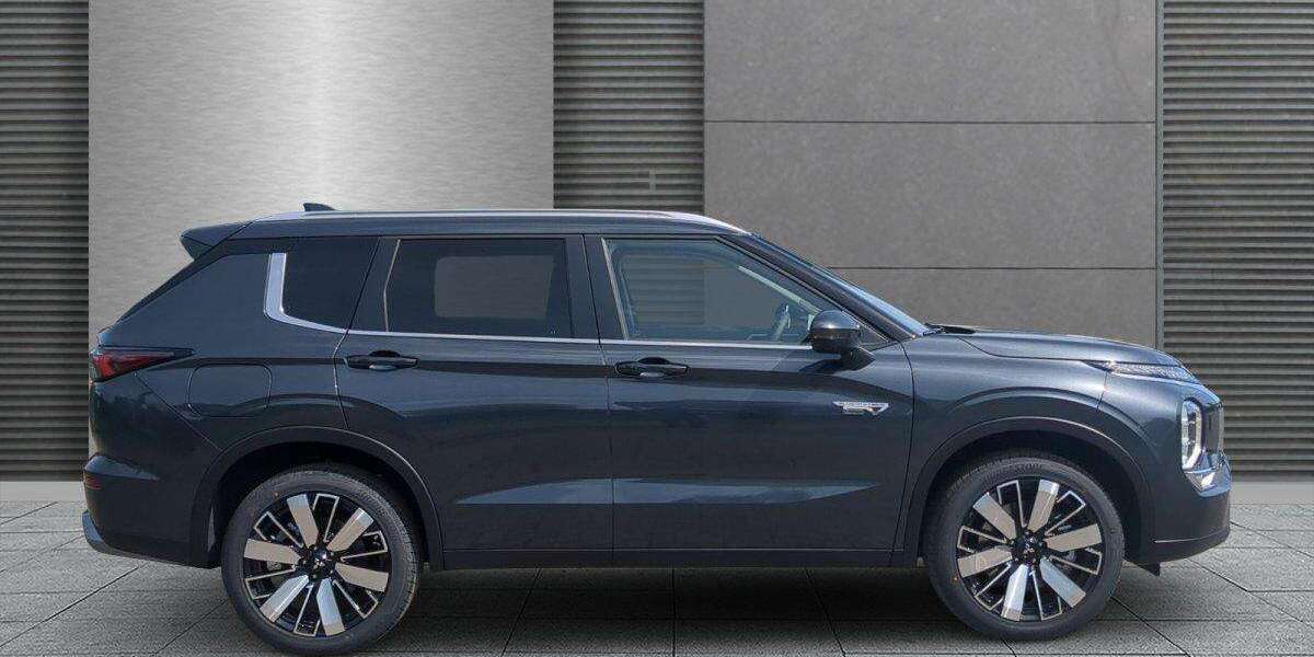 Mitsubishi Outlander 5.001 km 45.790 &euro; Osnabrück 49084