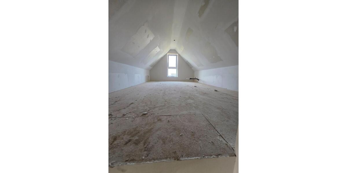 Dachgeschoßwohnung Bramsche - 4 Zimmer, 83 m&sup2;, 810&euro; | Angebot:25404054